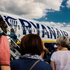 Jak dodzwonić się do Ryanair? Sprawdź skuteczne metody kontaktu