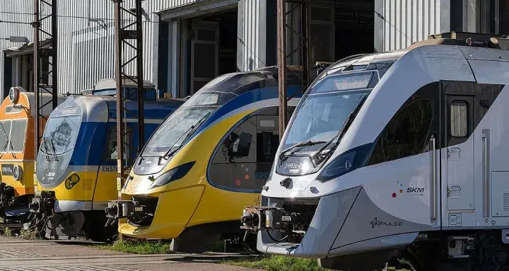 Gdzie odjeżdżają pociągi SKM w Gdańsku? Sprawdź stacje i trasy