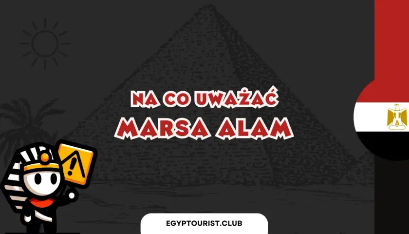 Urocza postać faraona ostrzega: na co uważać w Marsa Alam. Słońce, palma i piramida w tle.