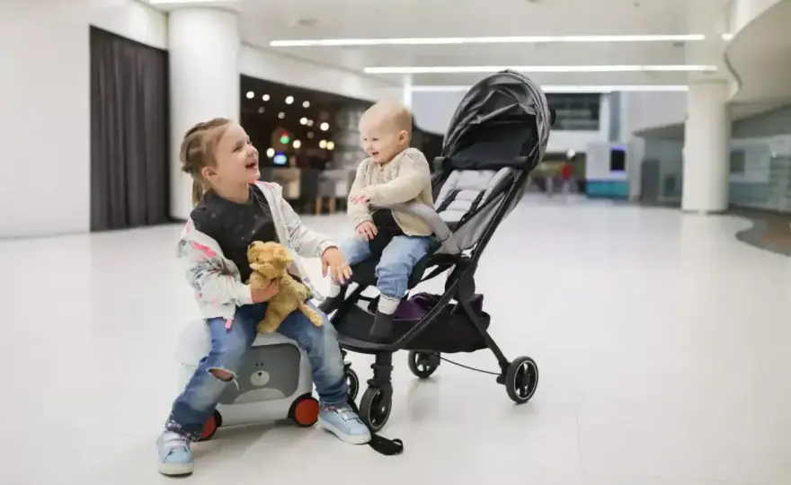 Wózek dla trzylatka w Ryanair - darmowy? Sprawdź zasady!