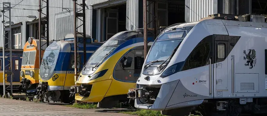 Gdzie odjeżdżają pociągi SKM w Gdańsku? Sprawdź stacje i trasy