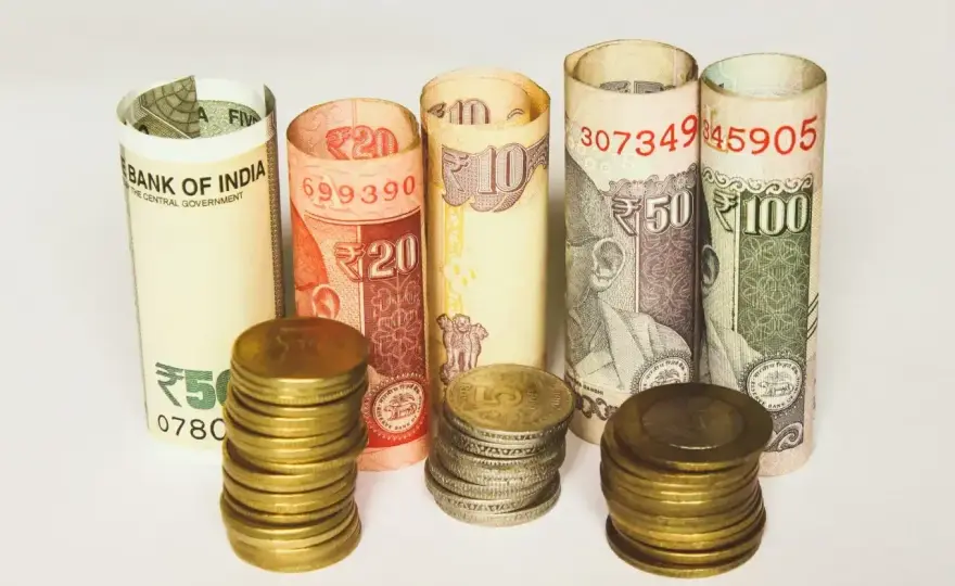 Rupia indyjska (INR) - Jak płacić w Indiach? Poradnik