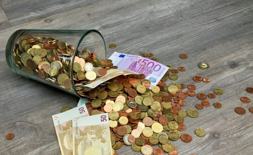 Waluta Francji - euro: jak płacić i nie przepłacić?