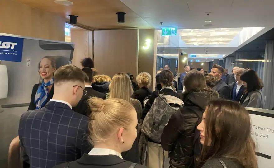 Personel pokładowy - Praca marzeń czy realia? Sprawdź, zanim aplikujesz!
