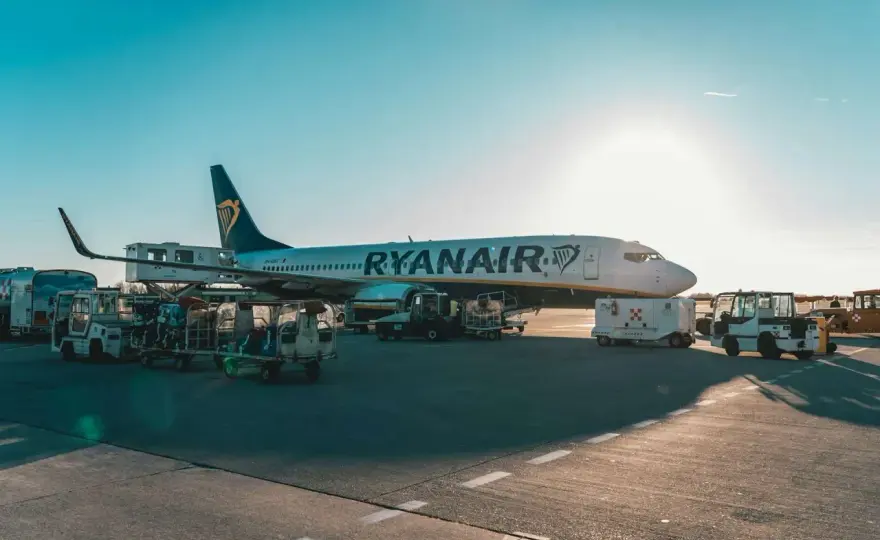 Ryanair bagaż - Jak nie przepłacić? Praktyczny poradnik!