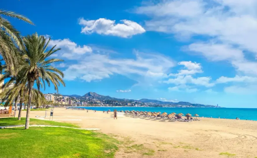 Malaga w maju - Pogoda, plaża i co spakować? Sprawdź!