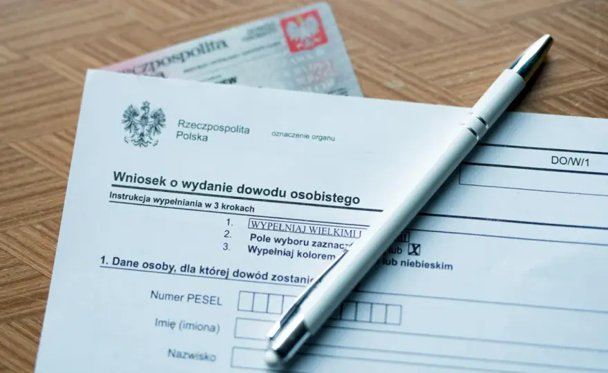 Ile się czeka na dowód osobisty? Uniknij opóźnień!