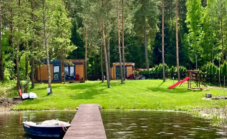Najlepsze domki nad jeziorem łódzkie – idealne miejsce na relaks
