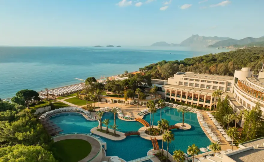 Hotele Rixos w Turcji - który resort pasuje do Twoich wakacji?