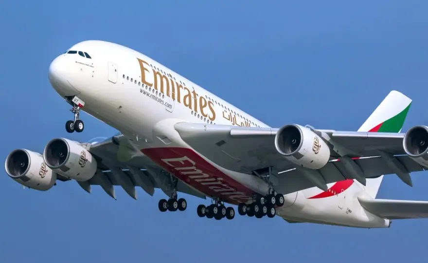 Airbus A380 - Czy warto nim latać? Przewodnik dla podróżnych