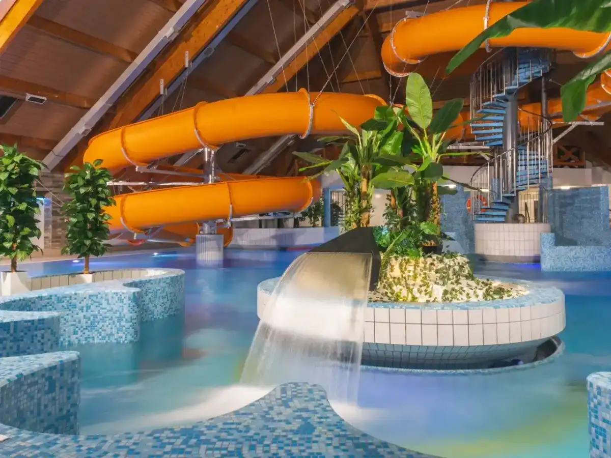 Weekend w hotelu z aquaparkiem - jak wybrać i ile kosztuje?