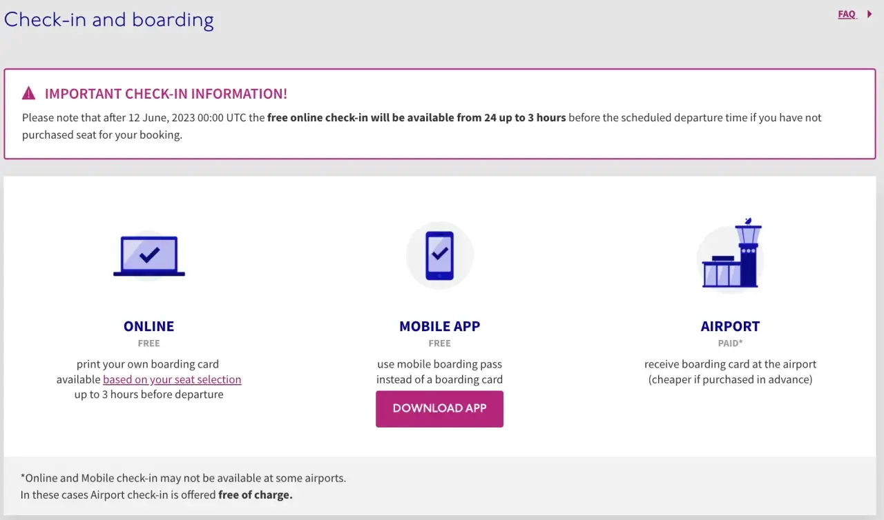 Ikony: odprawa online na laptopie, w aplikacji mobilnej i na lotnisku.