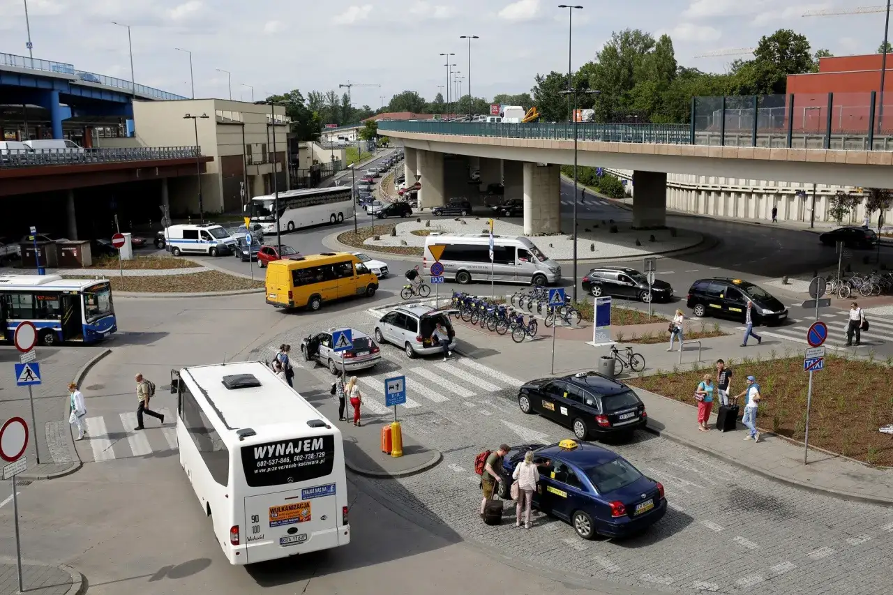 Zdjęcie Gdzie odjeżdża Barbara bus z Krakowa do Jasła? Sprawdź teraz!